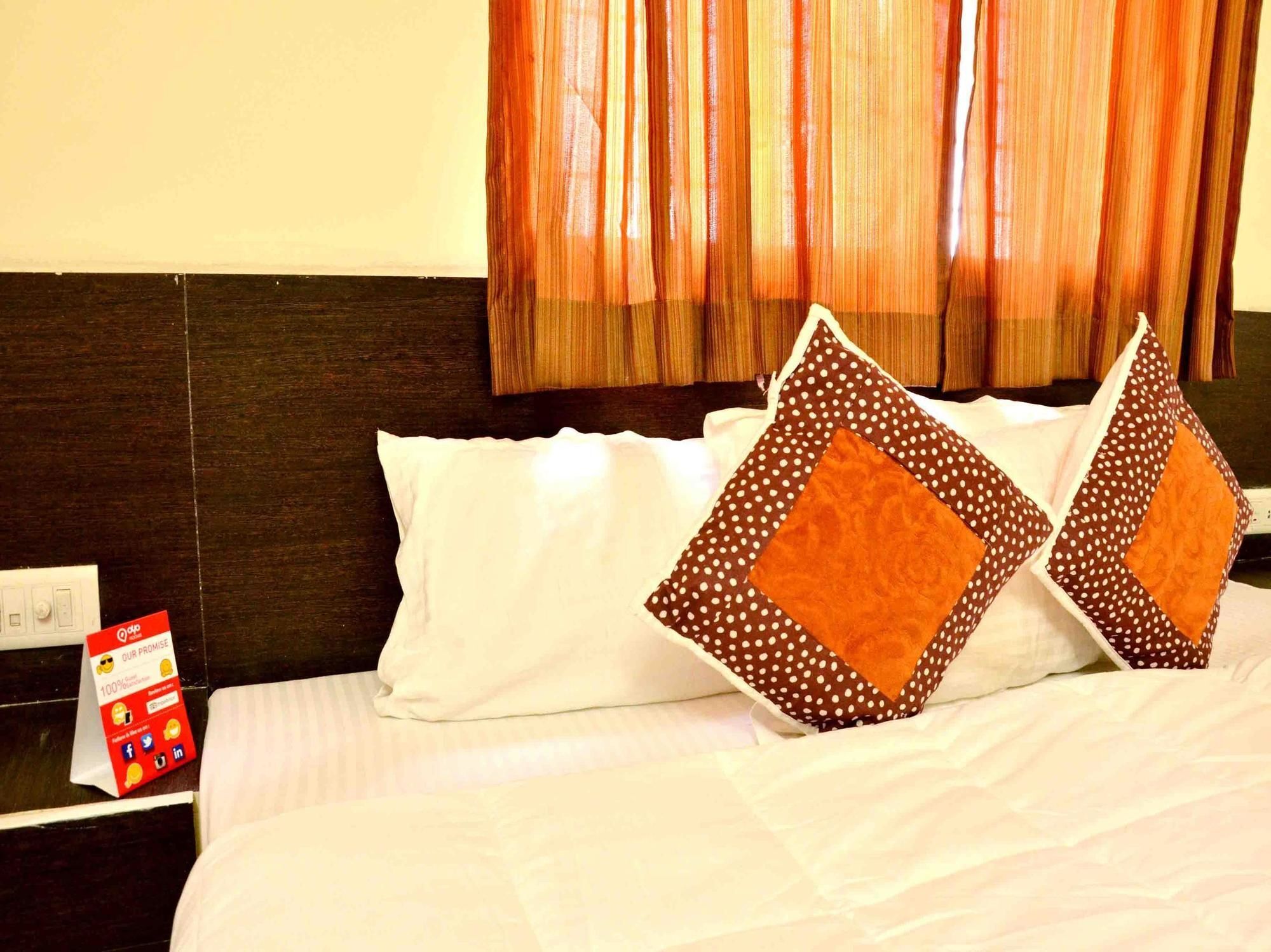 Hotel Vijay Nagar Indore Exterior foto