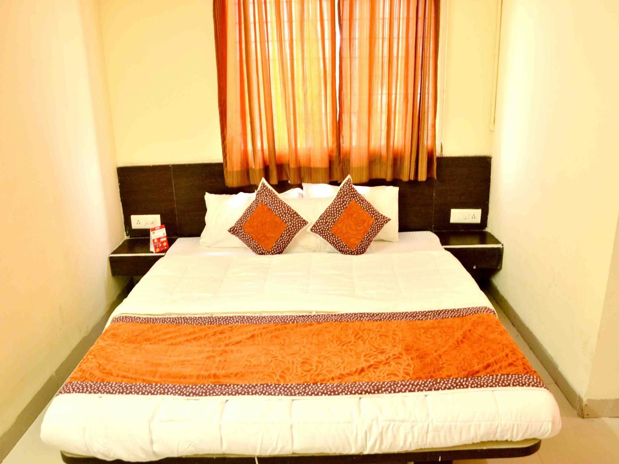 Hotel Vijay Nagar Indore Exterior foto